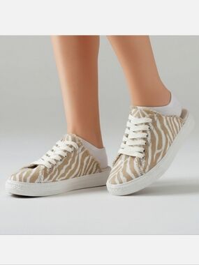 Band of Gypsies Collective Costal Vegan Natural Zebra Woven Canvas Sneaker 6.5